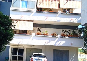 VIA LAGO DI COMO VIA, Taranto 74121, 3 Stanze Stanze,2 BathroomsBathrooms,Appartamento,Vendita,VIA LAGO DI COMO,1411