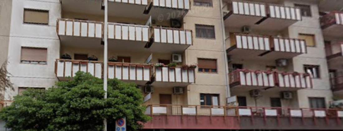 VIA CARRIERI, Taranto 74121, 2 Stanze Stanze,1 BagnoBathrooms,Appartamento,Vendita,VIA CARRIERI,1440