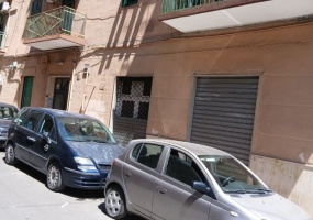 via Via D'Alò Alfieri 11, Taranto 74121, 2 Stanze Stanze,1 BagnoBathrooms,Appartamento,Vendita,via,1450